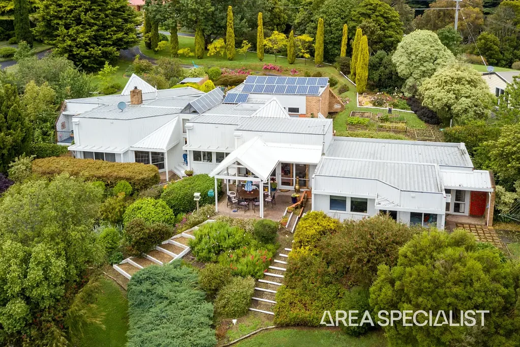 Korumburra 4房  The Brief: Architectural Masterpiece on 1 Acre