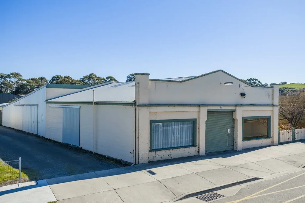 Toora 3 Bedroom Unique Opportunity in Toora!