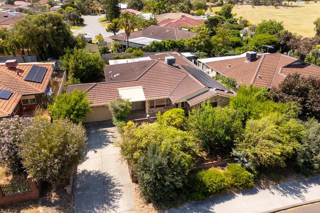 19 Elanora Drive, Cooloongup, WA 6168