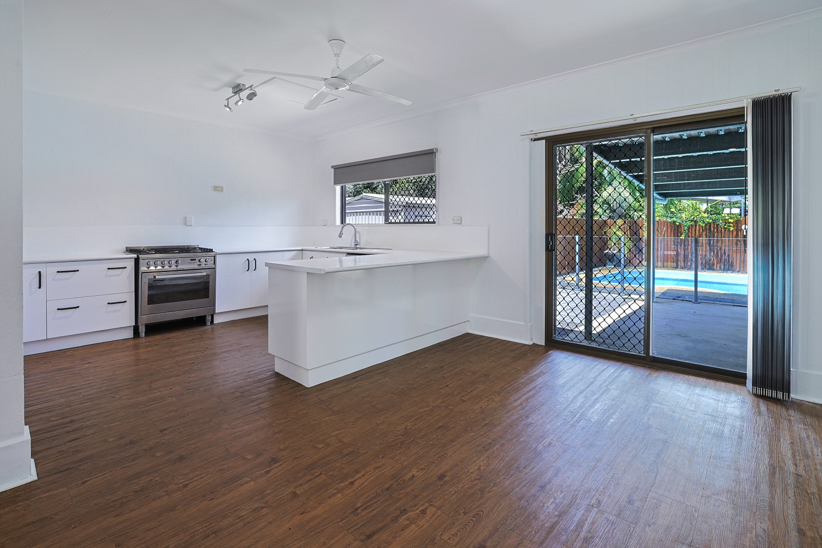 10 CAY ST, SAUNDERS BEACH QLD 4818, 0 Bedrooms, 0 Bathrooms, House