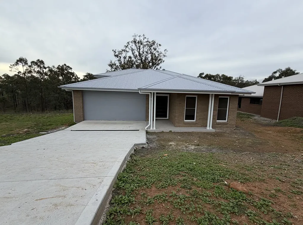 Expansive, New, Four Bedroom Home in North Muswellbrook