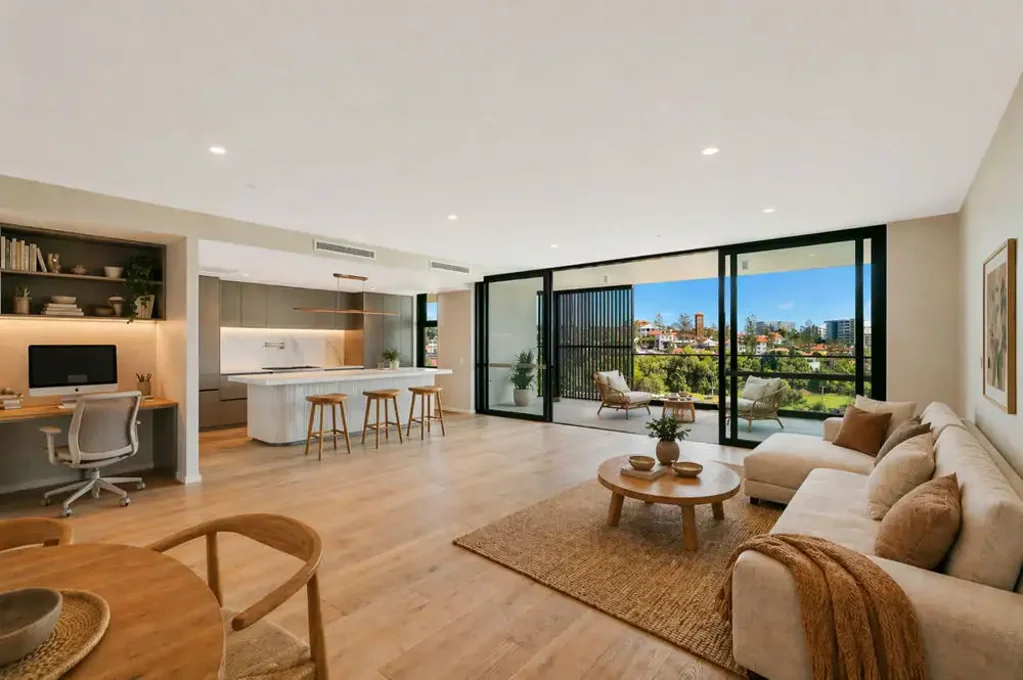 COOLANGATTA LUXURY APARTMENT WITH WELLNESS CENTRE