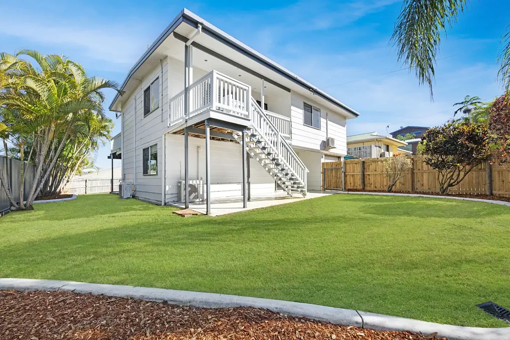Boyne Island 3Habitaciones ELEVATED LIVING WITH VIEWS OF THE BOYNE RIVER, MINUTES TO BEACH!