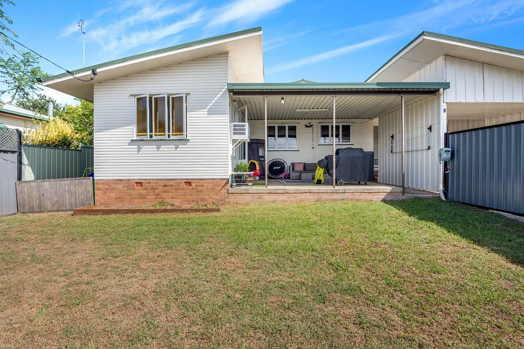 4 Hudson Street, Warwick, QLD 4370