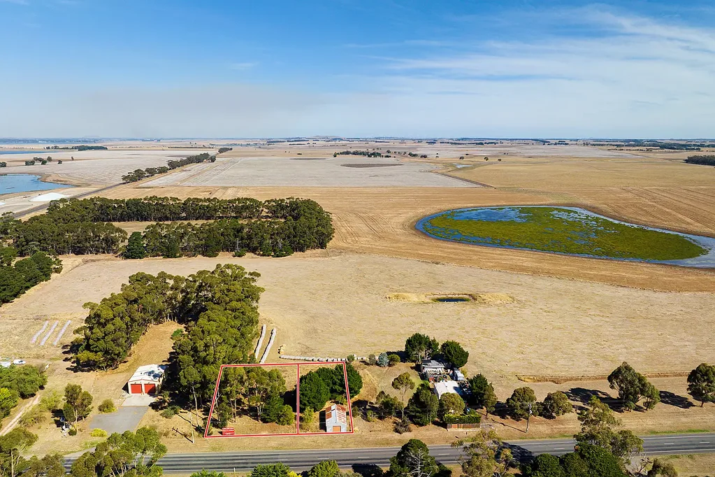 Westmere  GREAT WESTERN REGION BUILD ALLOTMENT 1518m²!