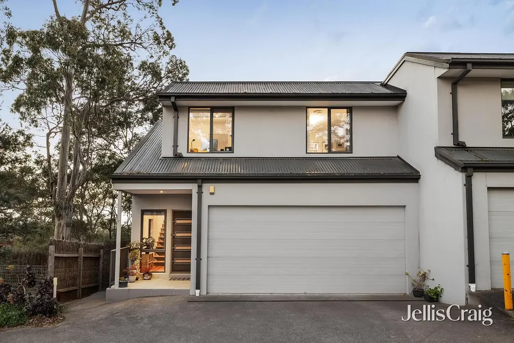 Greensborough 3ਬੈੱਡਰੂਮ Tranquil, easy living in a leafy setting
