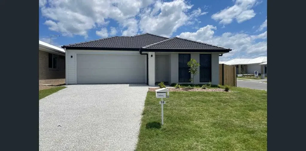 Modern Family Home in a Prime Park Ridge Location