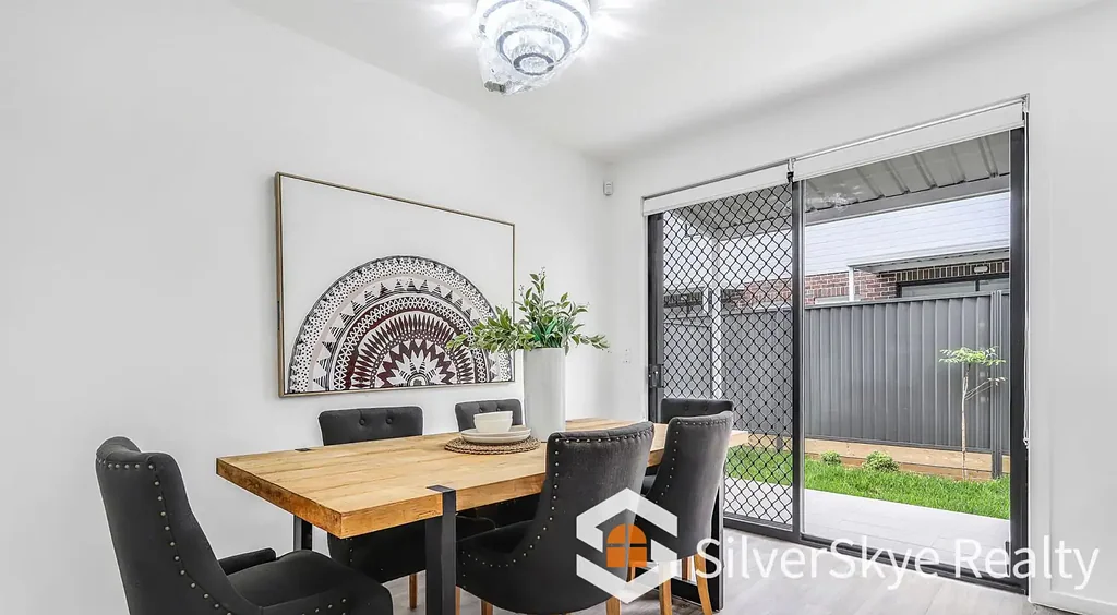 Riverstone 4部屋 Move-In Ready Modern Townhouses in Riverstone – Ideal for Families & Investors