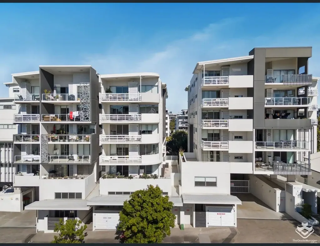 Nestled in the Heart of Wooloowin – Apartment for Rent