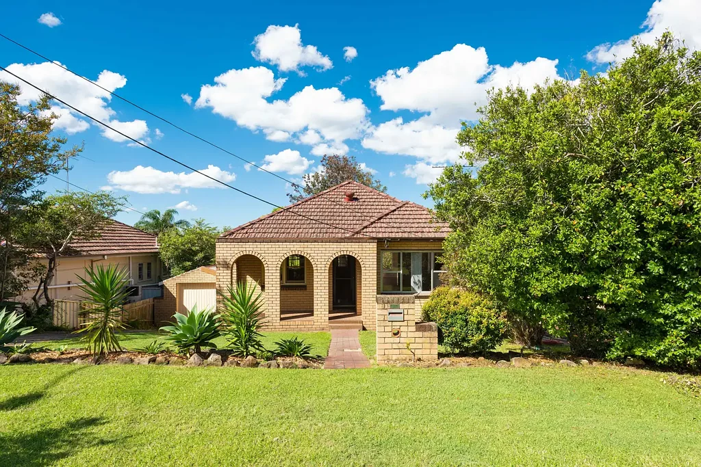 Central location, big backyard