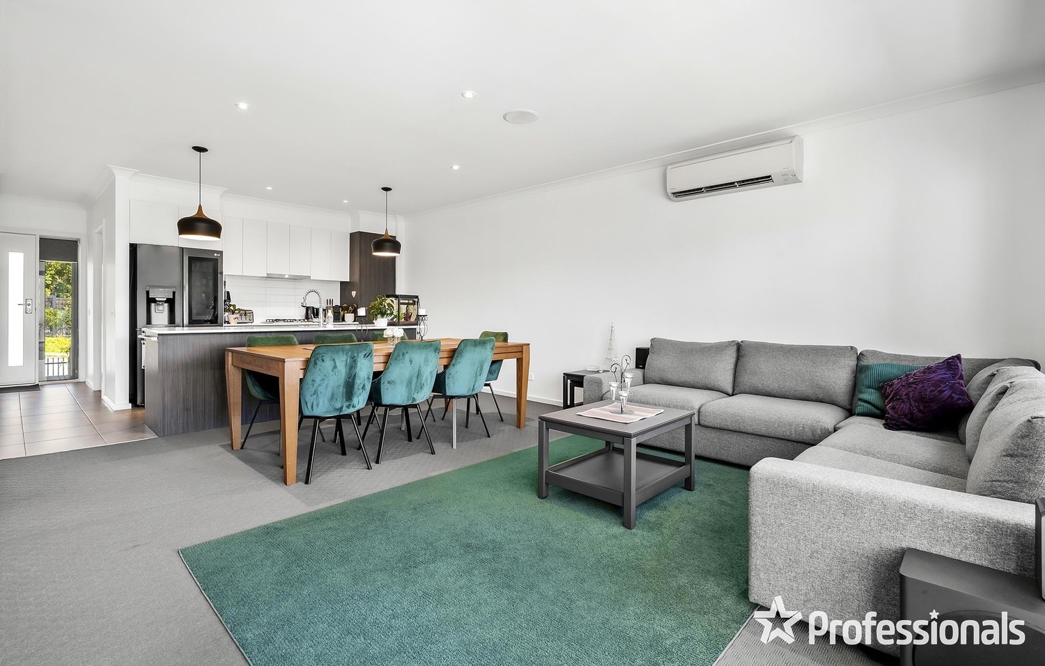 5 NICKY CL, MOOROOLBARK VIC 3138, 0房, 0浴, Townhouse