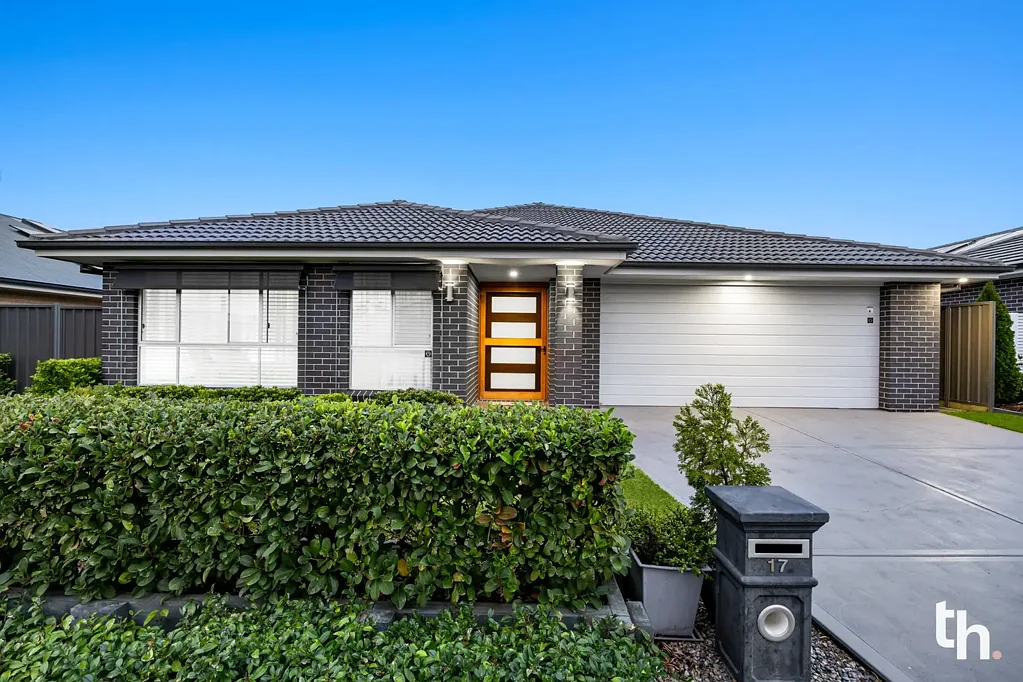 17 Wigmore Street, Cameron Park, NSW 2285
