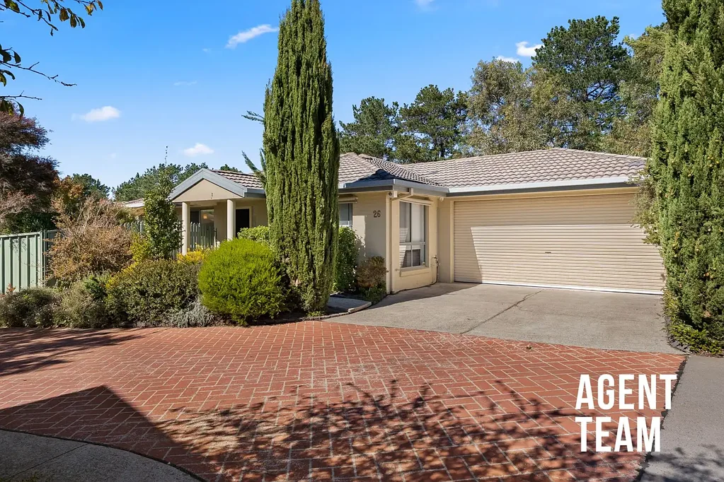 Holt 3房  Freestanding Townhouse in Peaceful Golf Course Estate