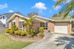 1 BARCLAY AVE, Mannering Park