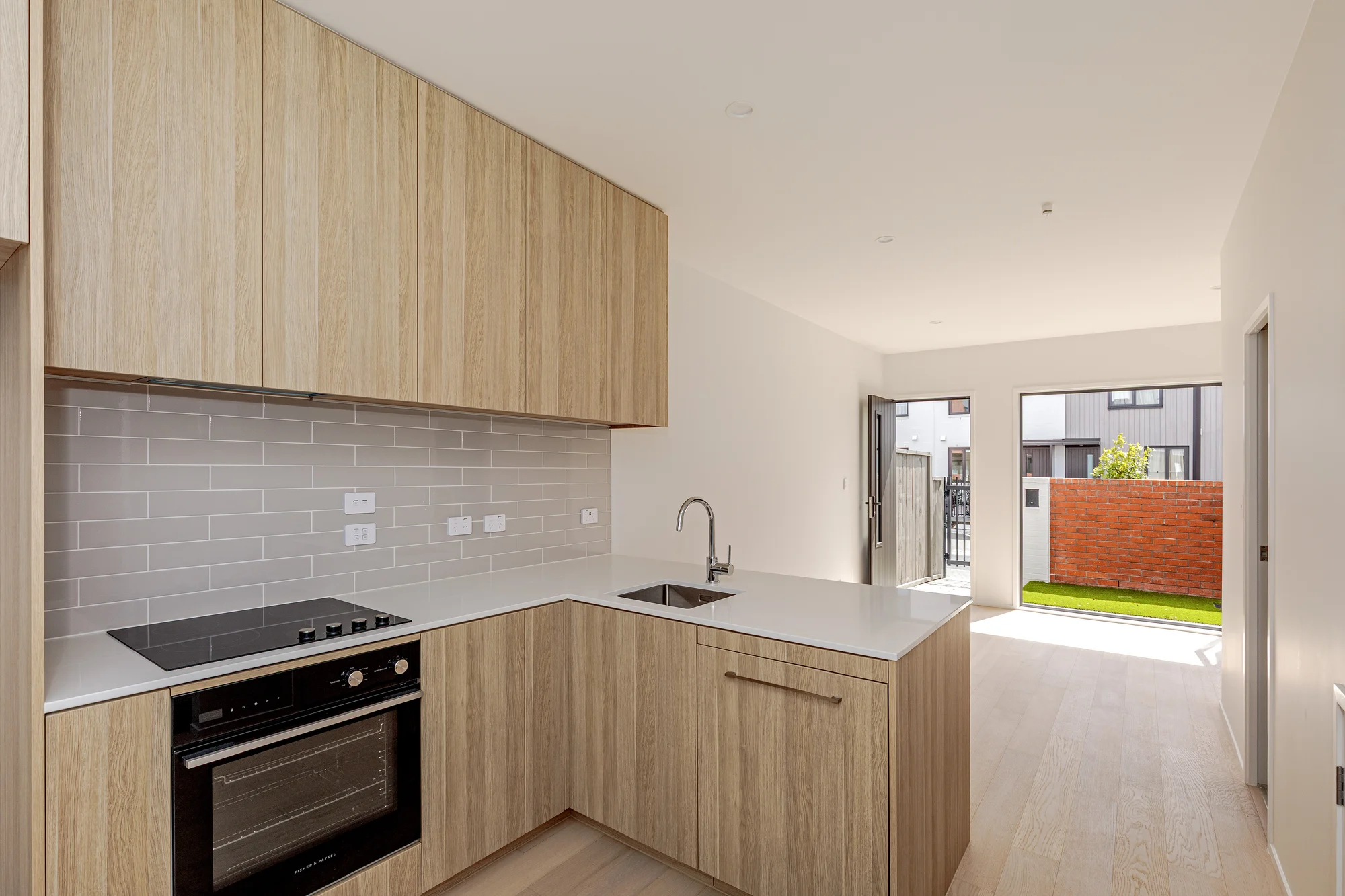 Mount Albert 2Phòng ngủ Stylish 2 Bed + Flexi in Prime Mt Albert