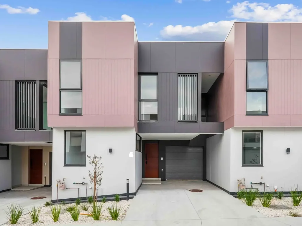 Box Hill 4कमरा Brand New Double-Story Townhouse in Box Hill– 4 Bed, 3Bath, 2 Garage – Move In!