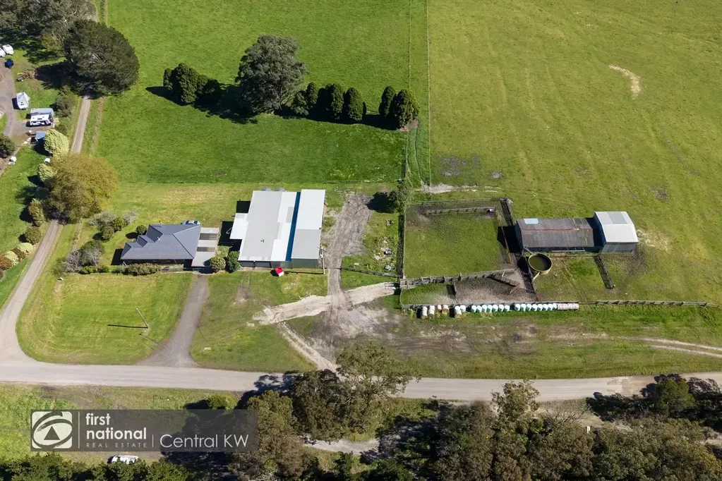 Coalville 3બેડરૂમ A Rare Rural Lifestyle & Investment Opportunity on 203 Acres