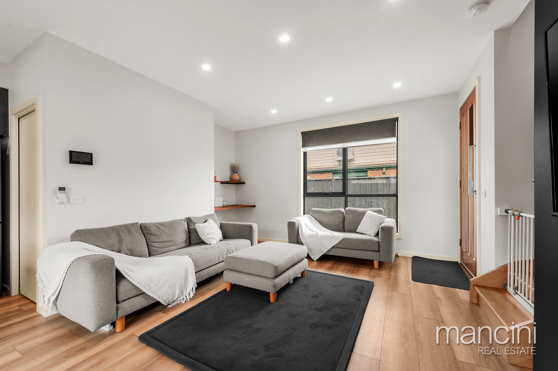 UNIT 2 22 CONIFER AV, BROOKLYN VIC 3012, 0 Kuwarto, 0 Banyo, Townhouse