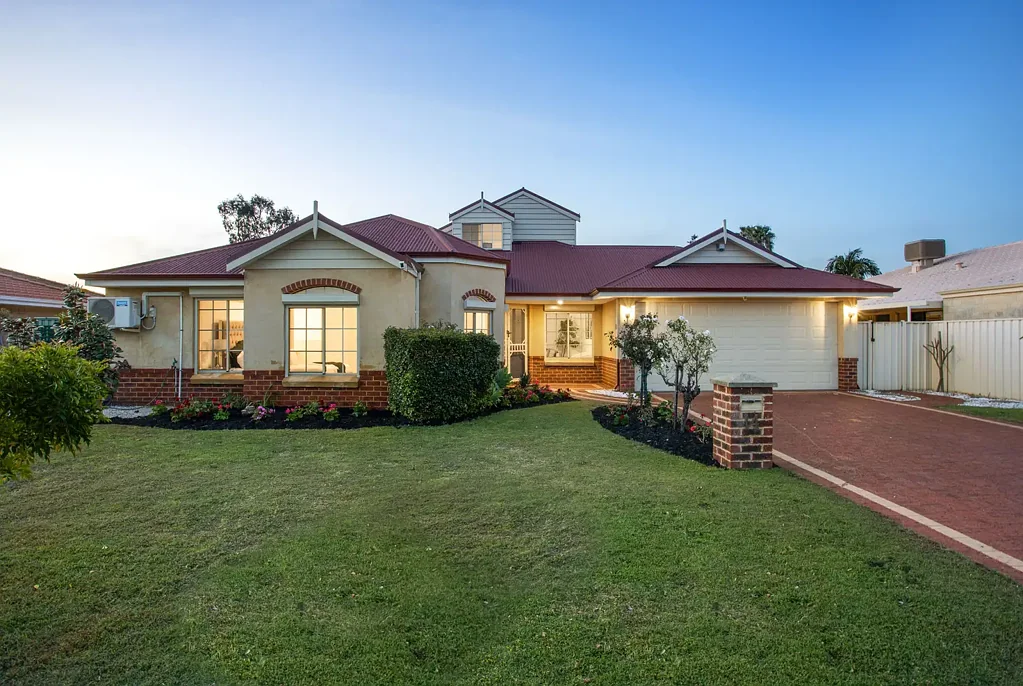 Canning Vale 5ਬੈੱਡਰੂਮ Modern Family Haven