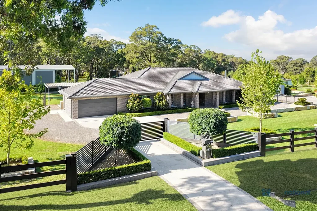 Bargo 8房  Prestige, Class & Presentation on 5.73 Acres - Dual Living + Second Dwelling