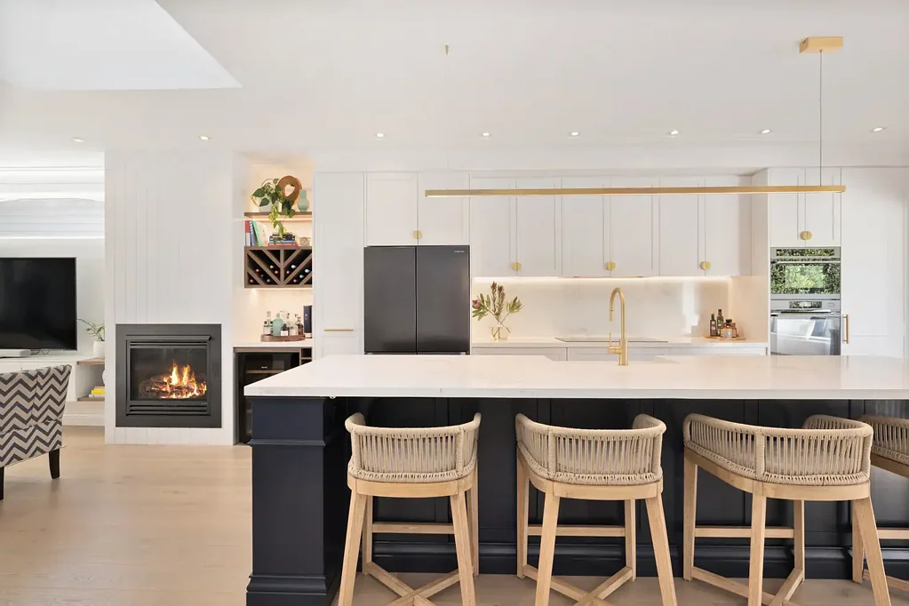 9 Alexander Road, Avalon Beach, NSW 2107