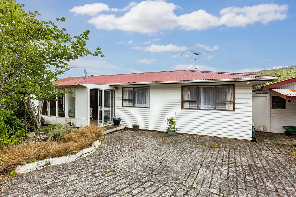 Wainuiomata 3બેડરૂમ ESTATE SALE - Must Be Sold!