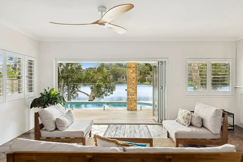 Avoca Beach 5房  Absolute lakefront luxury in Avoca Beach