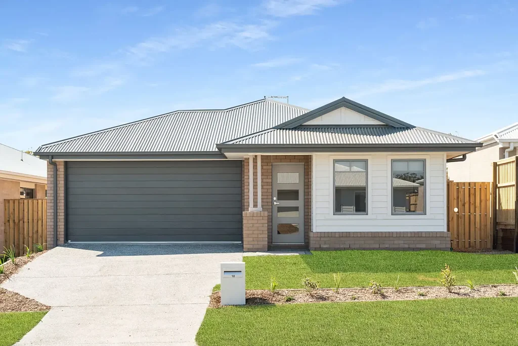 BRAND NEW 4 BEDROOM FAMILY HOME IN CRESTMEAD