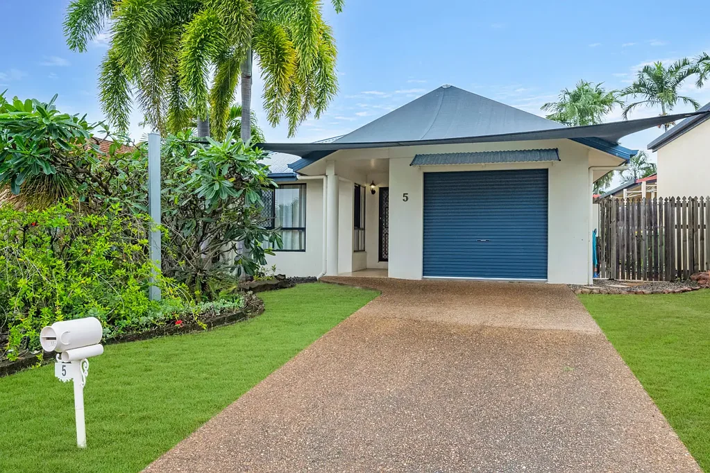 Peaceful Douglas Home!