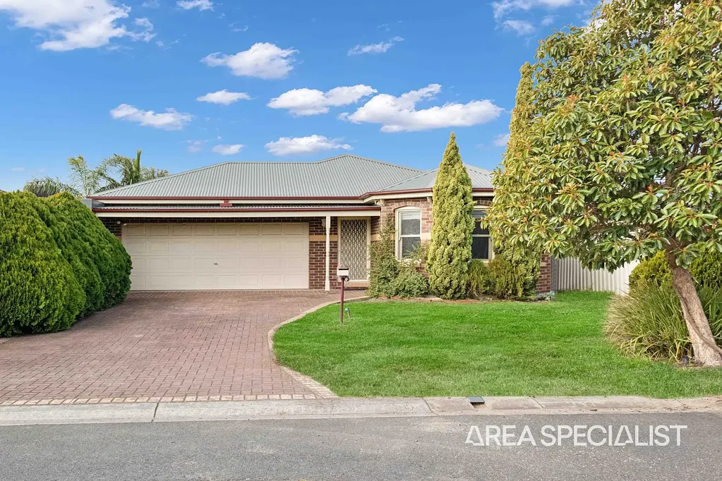 Caroline Springs 4Kwarto The Brief: The Perfect Home Primely Located