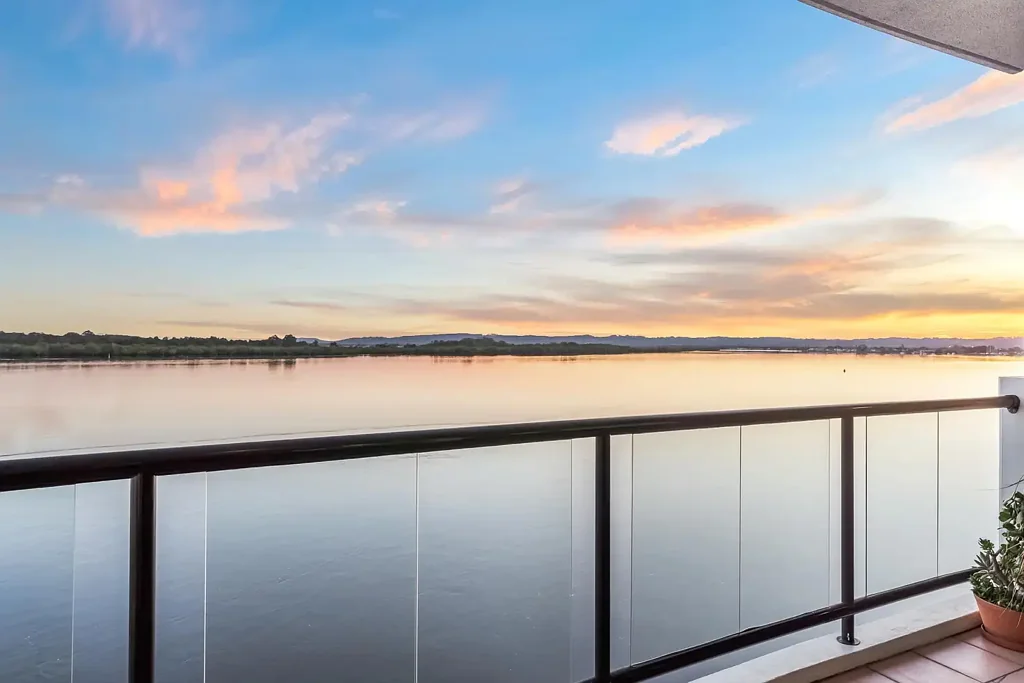 Ballina 2房  Relaxed waterfront living in the heart of Ballina.