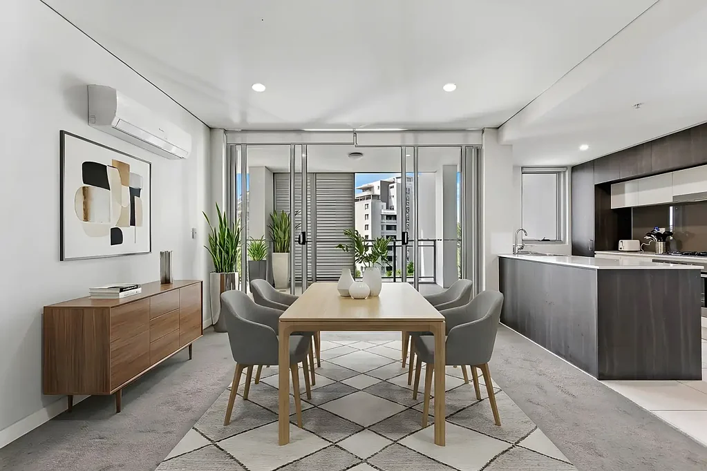 Carlingford 2Zimmer North Facing 137m² Residence in the Heart of Carlingford