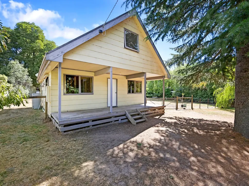 5 Aroona Drive, Buxton, VIC 3711