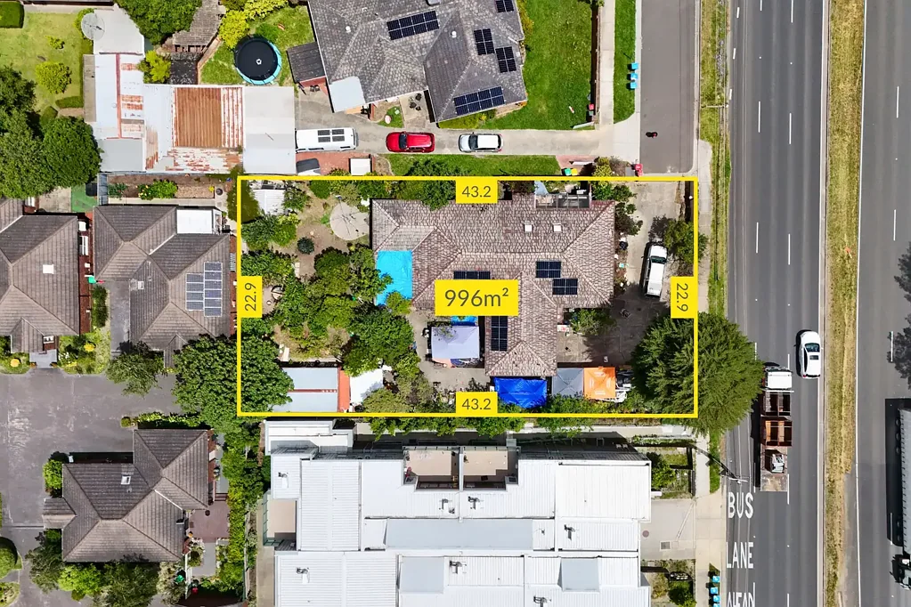 Wantirna South 4房 996平米宽幅地块 住宅增长区RGZ 优越Wantirna South位置 潜力无限开发空间 Unmatched Potential on Stud Road - Residential Growth Zone