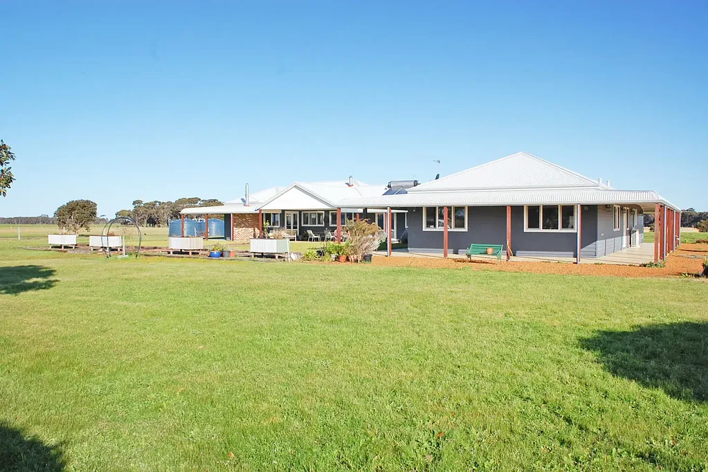 Condingup Five Star Rural Retreat for Family and Friends
