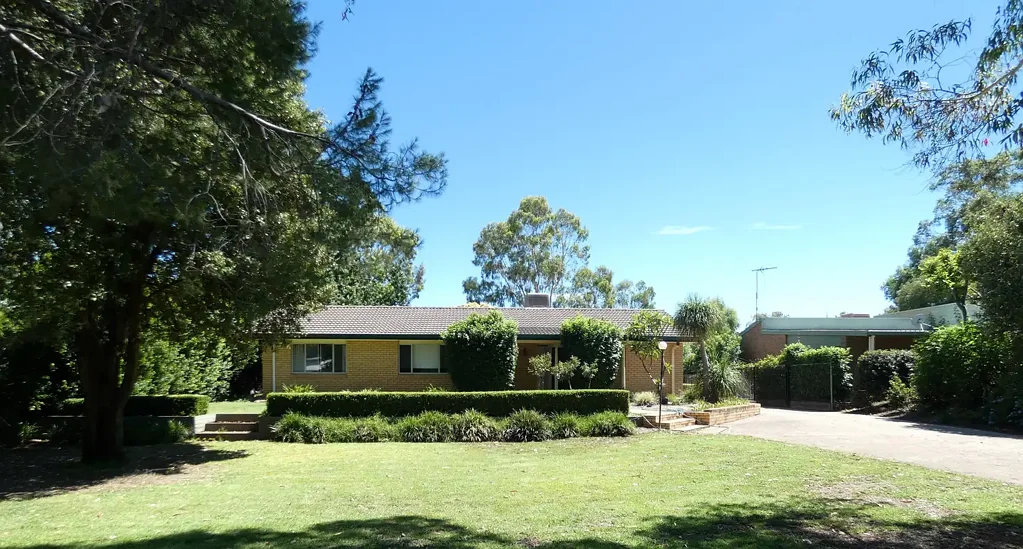 Moree 3Moenga Leafy Greenbah address