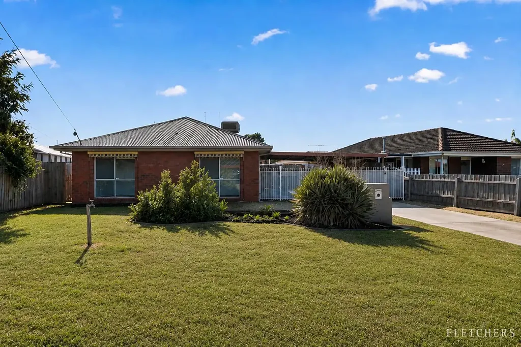 Werribee 3બેડરૂમ Charming Family Home on a Generous Block!