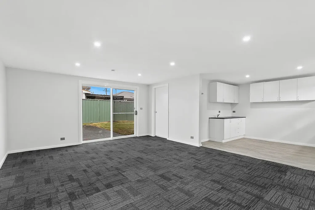 Charming 2-Bedroom Flat (WATER INCLUDED)