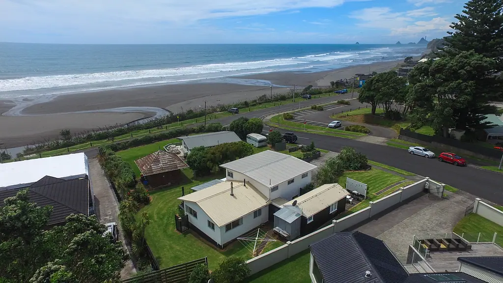 Oakura 4房  ICONIC KIWI BEACH PROPERTY, OAKURA