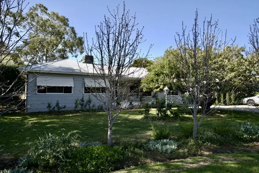 Moree 4房  Charming Greenbah Cottage with Modern Touches & Farm Views