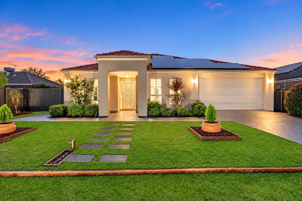 Pakenham 3Zimmer Spacious Family Living on 640m² in Lakeside Estate