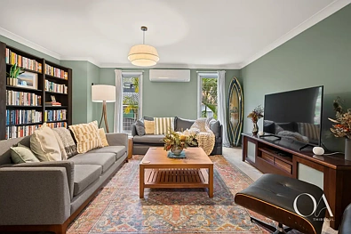 10 Gum Tree Lane, Thirroul, NSW 2515, 3房, 2浴, House