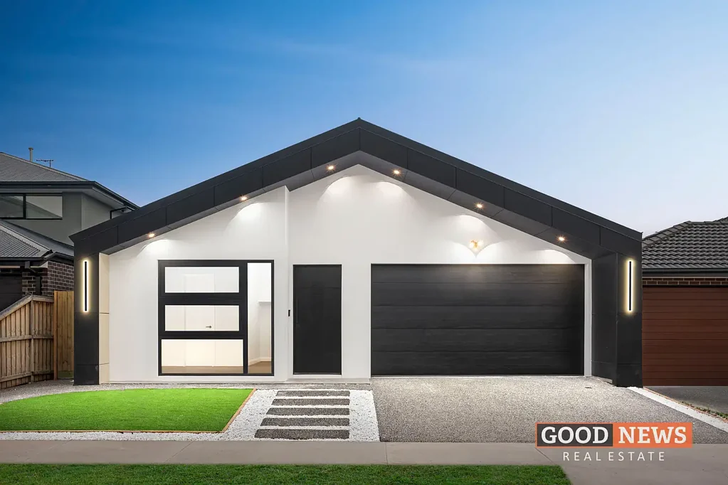 Fraser Rise 4 Bedroom Spacious Family Living in the Heart of Fraser Rise