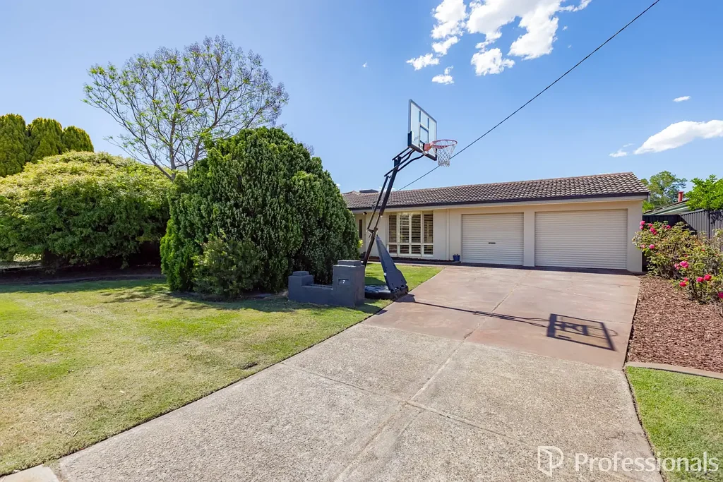7 Chaparral Crescent, Willetton, WA 6155