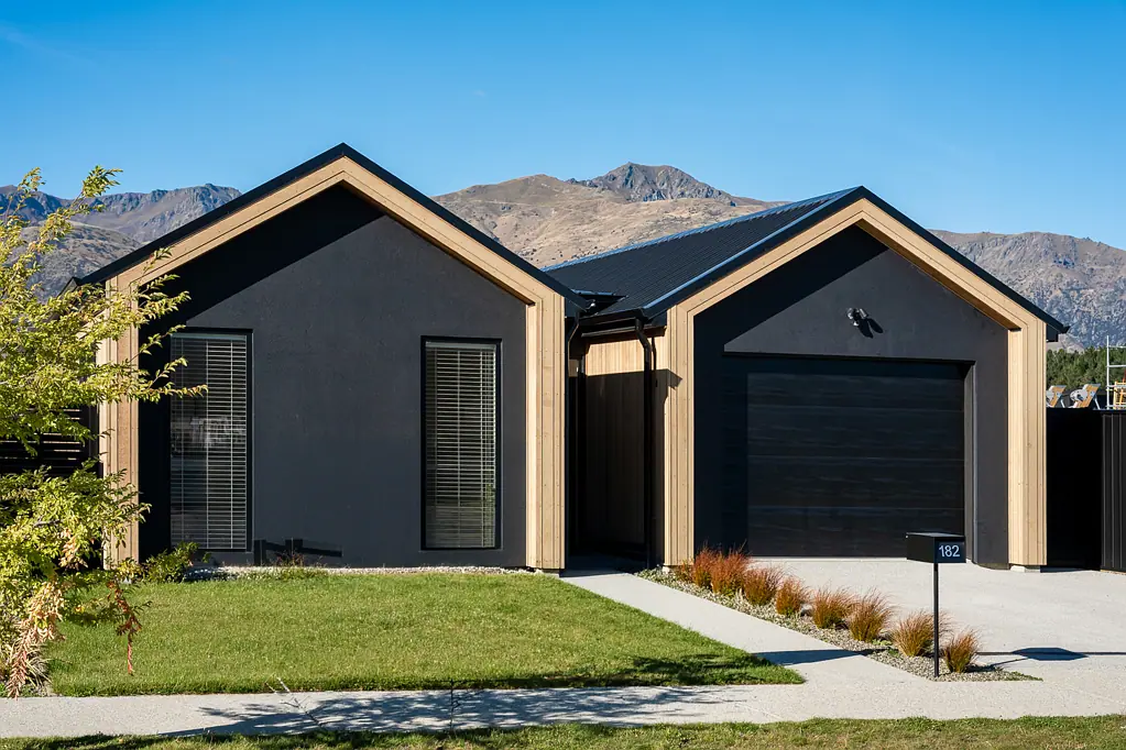 Lake Hawea 4 Slaapkamer Buy Today, Earn Tomorrow - Premium Investment