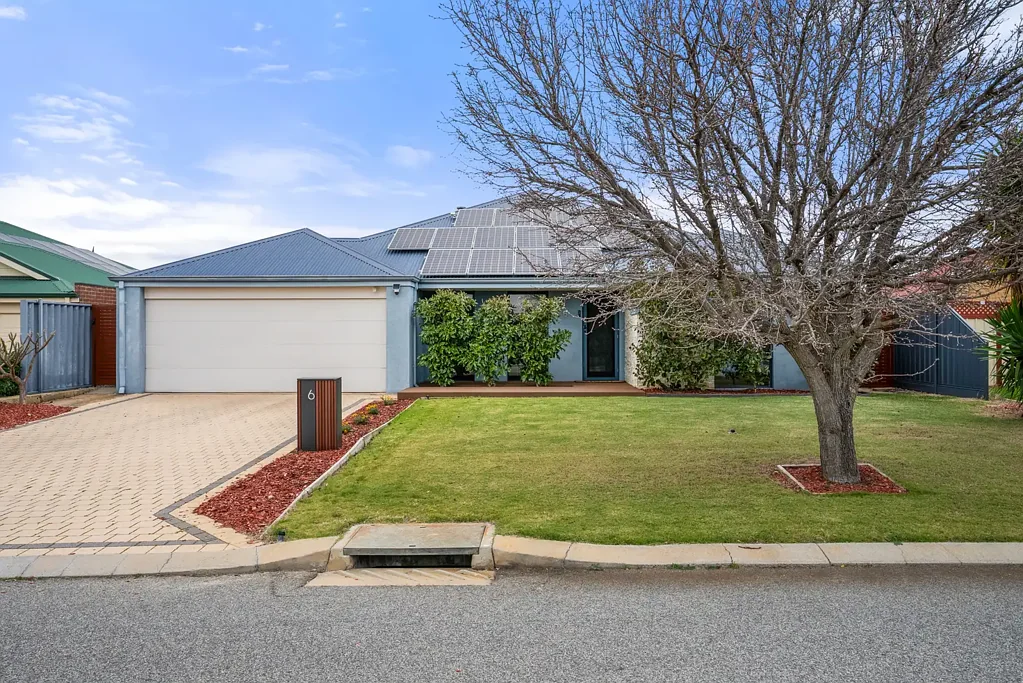Baldivis 4房  Space for the whole family to enjoy.