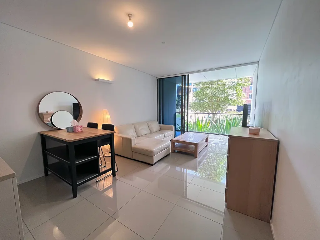 Chippendale 1 Bedroom ONE BEDROOM PLUS STUDY