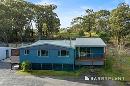 30 Seaview Court, Nyora