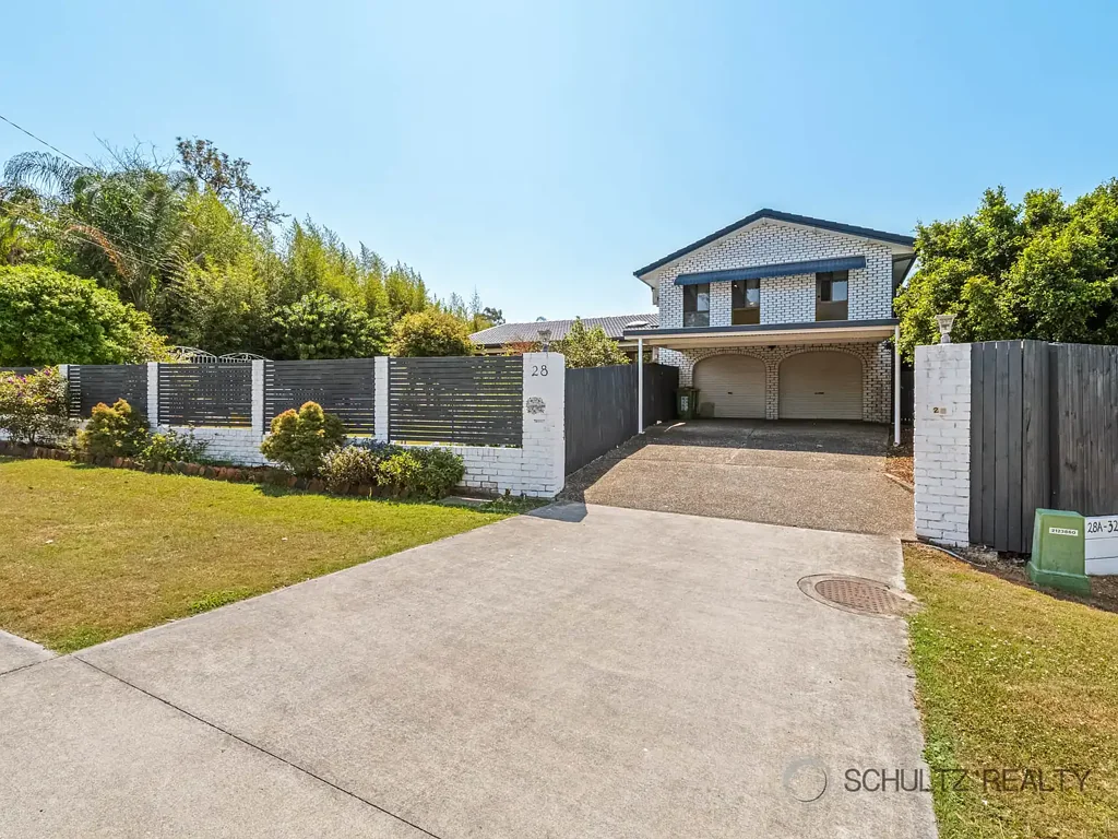 Loganlea 5બેડરૂમ Dual Living with 4-Bedroom Home + 1-Bedroom Granny Flat, Pool, 4 Car Parking