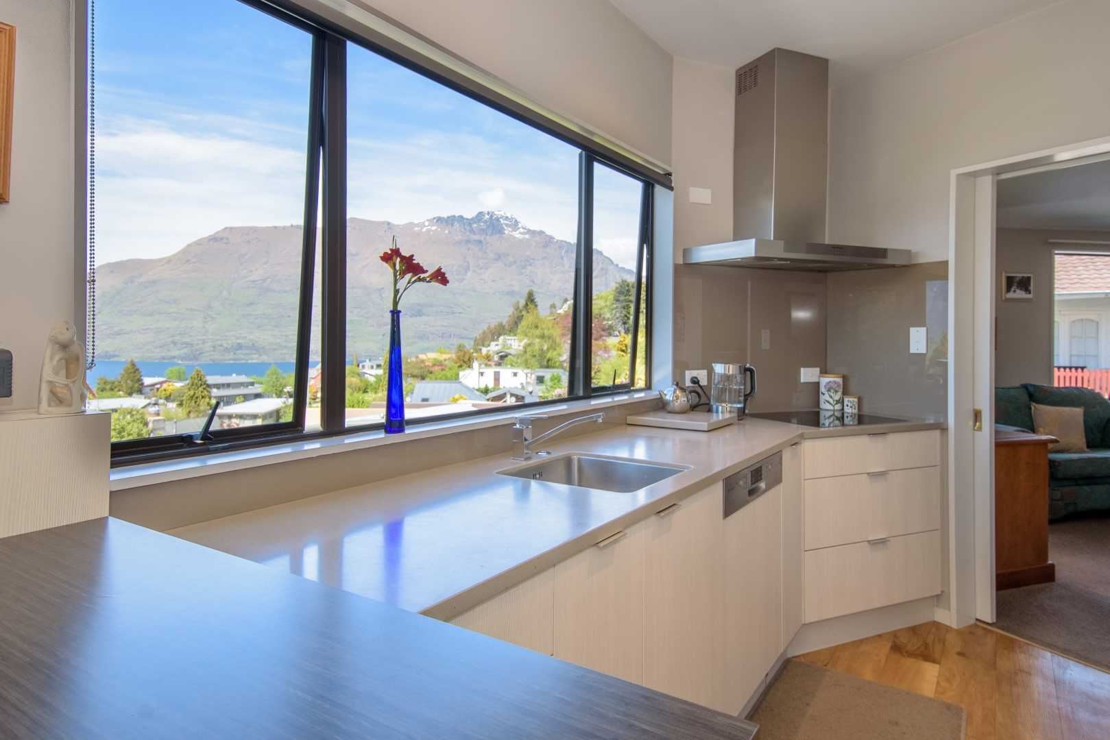 25 Avalon Crescent, Fernhill/Sunshine Bay, Queenstown Lakes, 5部屋, 0バスルーム